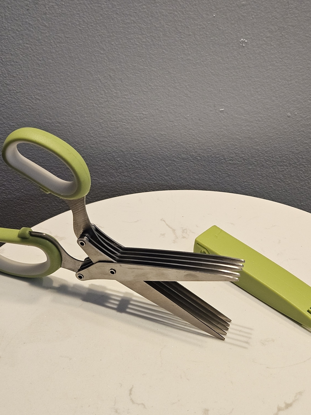 Multi-Blade Herb Scissors in Lime Green
